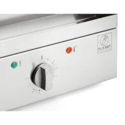 Pack Plancha électrique Chef 55 Lisse + Chariot Fermé + Housse + Capot - PLANET -Weber Soldes pack plancha elec chef 55 lisse char ferme houscapot 3